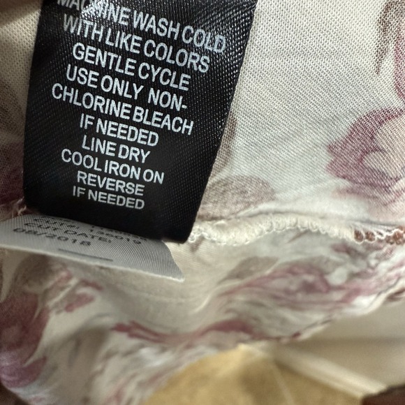 Torrid Dress Womens 4X Red Ivory Floral Skater Challis Fairy CottageCore - Picture 9 of 10